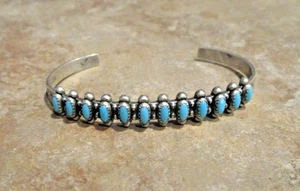 SUPER !!!  Vintage Navajo Sterling Silver PETIT POINT TURQUOISE Row Bracelet - Picture 1 of 13