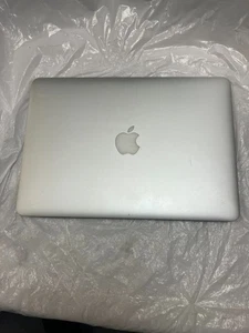 Apple MacBook Air 13" (A1466) Début 2015 S'ALLUME NEEDS OS POUR PIÈCES - Photo 1 sur 15