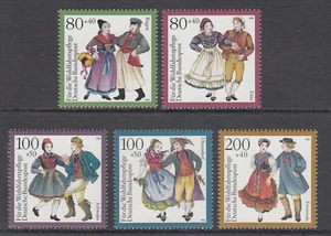 GERMANY - 1993 HUMANITARIAN RELIEF fund set of 5 MNH - Traditional Costumes - Picture 1 of 1