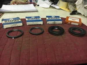 NOS MOPAR 1965-71 SET 8 3/4 REAR AXLE INNER & OUTER OIL SEALS  - Picture 1 of 1