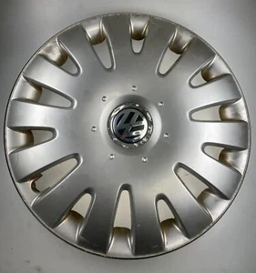 Original VW Golf V 1K wheel cap 16 inch.1K0601147G - Picture 1 of 4
