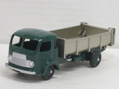 Simca Cargo Muldenkipp-LKW in grün Box Dinky 33 B / Atlas ca. 1:50 - Bild 1 von 4