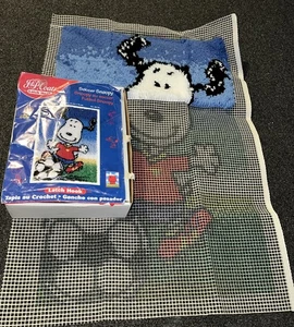 J&P Coats Latch Hook "SOCCER Snoopy" Peanuts Rug Kit #25116 Vtg - Picture 1 of 5