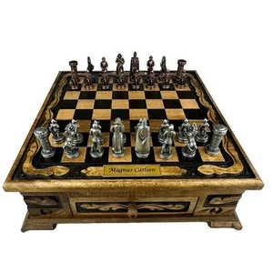 Juego de ajedrez vintage con almacenamiento cruzados de la Edad Media hecho a mano, idea de regalo🎁 - Imagen 1 de 7