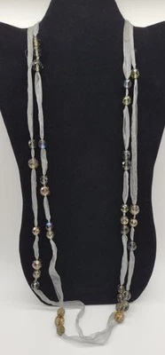 Colar longo de organza cinza Bedizen facetado iridescente marrom cinza contas de vidro  - Imagem 1 de 4