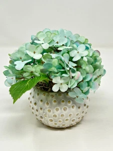 Mini 5,5" Faux BLAU-GRÜNE HORTENSIE Seidenblume getopft in cremefarbenen Punkten Keramiktopf - Bild 1 von 7