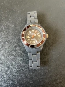 ICE Classic Women Watch Gray Dial with Gray Bracelet - Picture 1 of 3
