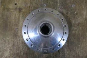 Buje delantero usado Honda C200, VD90, CM90, CT90/200 - Imagen 1 de 4