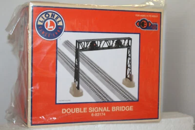 Lionel #83147 DOUBLE SIGNAL BRIDGE - Image 1 of 2