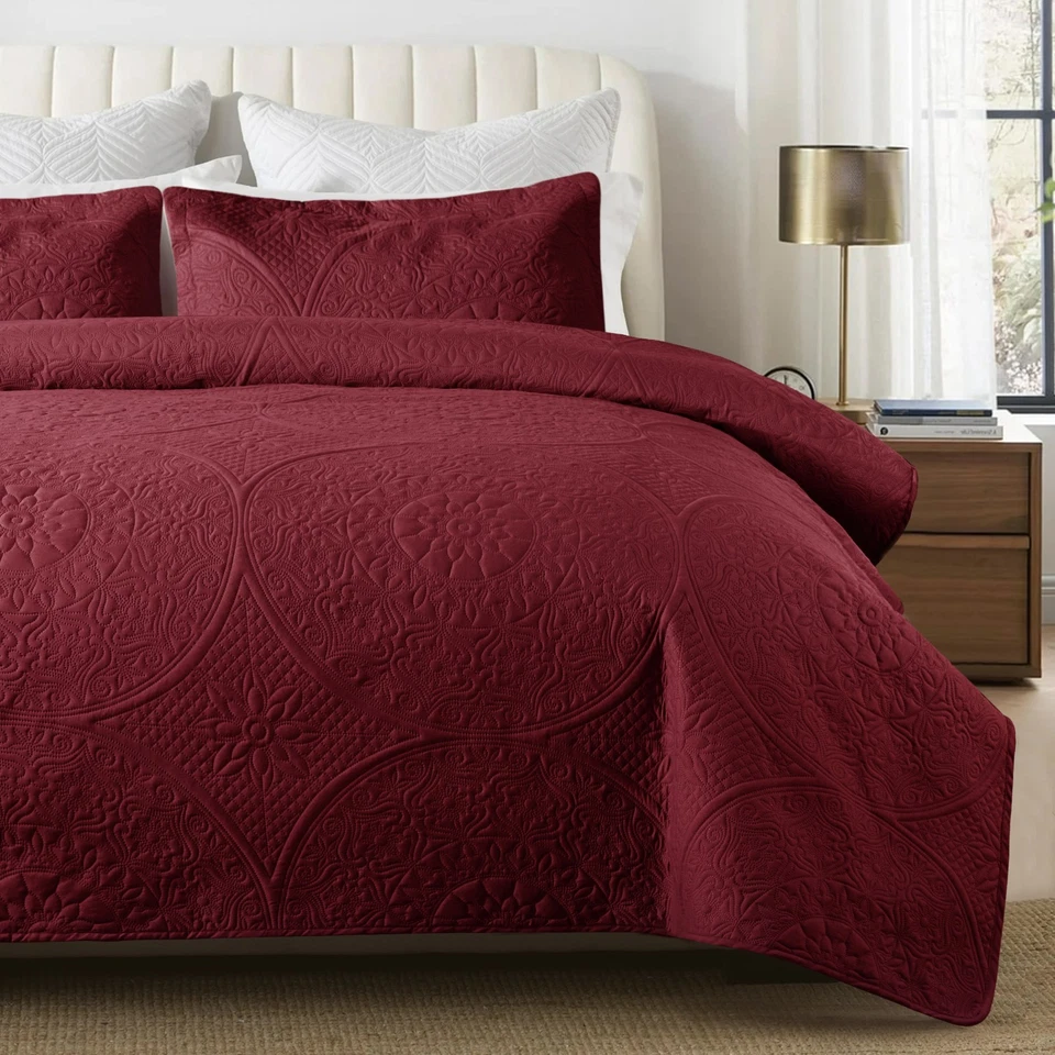 3 Piece Quilted Bedspread Queen King Size Ultra Soft Coverlet Comforter Set - Image 1 of 1