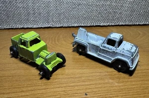 Vintage Pair Of Tootsie Toy 1960s White Tow Truck & Green Hot Rod Car - Bild 1 von 3