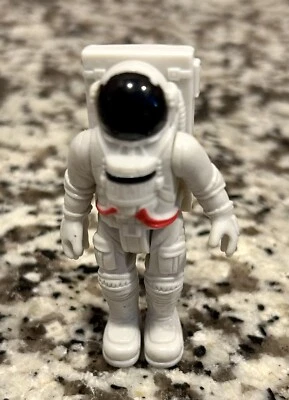 Figura de astronautas del transbordador espacial Mega Rig - Caja de cerillas de colección Foto 1 de 4