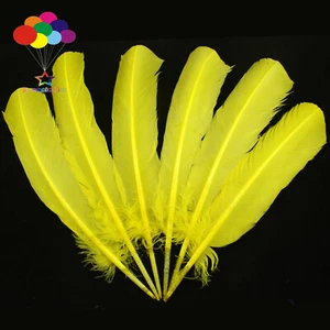 10-100 pz piume trapunta tacchino giallo puro 10-12 pollici per decorazioni moda - Foto 1 di 6