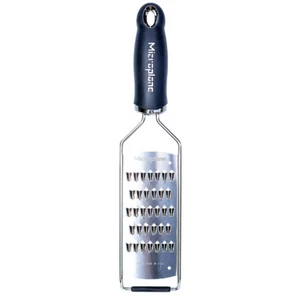 Microplane Gourmet Series Julienne Grater - Picture 1 of 4