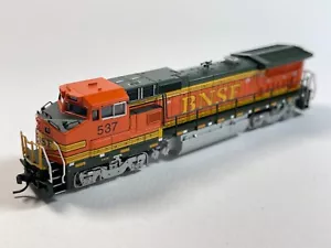 N Scale Atlas Master Dash 8-40BW Locomotive BNSF #537 DCC - Picture 1 of 3