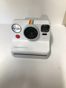 Polaroid Now Instant Camera Generation 2 Black/White rainbow stripe - Picture 1 of 2