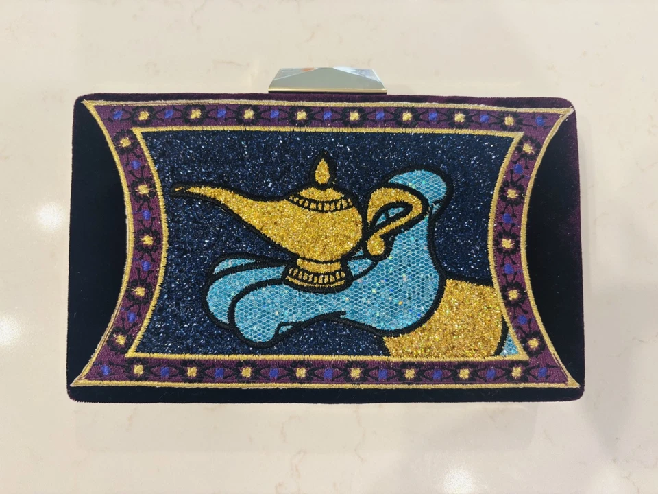 NUEVO Bolso sin asas Danielle Nicole Disney Aladdin Genie Magic Lamp ¡Genial! Foto 1 de 4