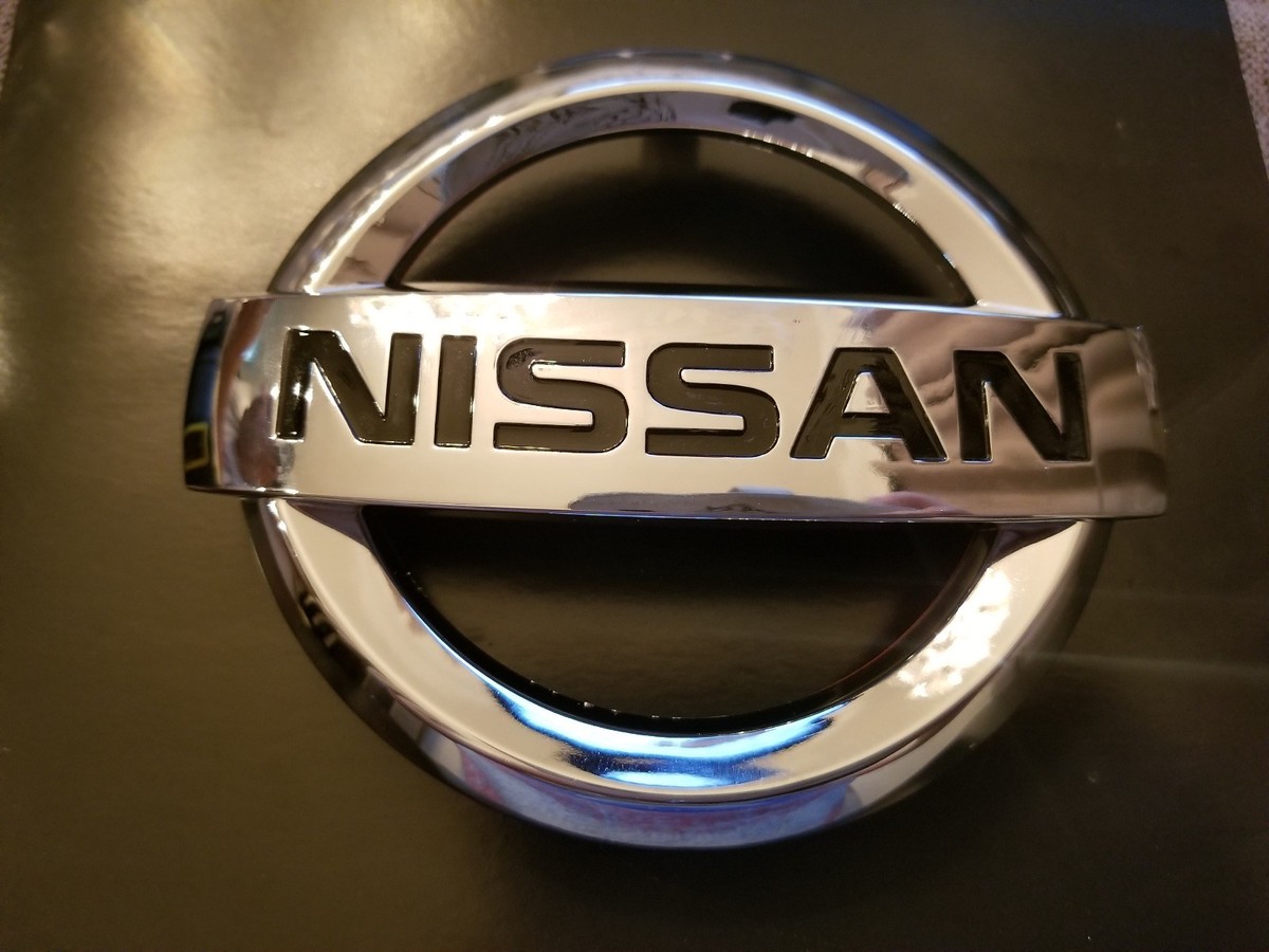 OEM Nissan Altima Front Grille Emblem - Fits Qatar