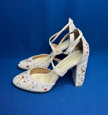 Zapatos de mujer Charlotte Russe elegantes EE. UU. talla 9 Foto 1 de 4