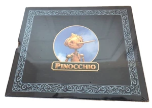 Guillermo Del Toro Pinocchio Motion Picture Book With Booksleeve New Sealed - Imagen 1 de 2