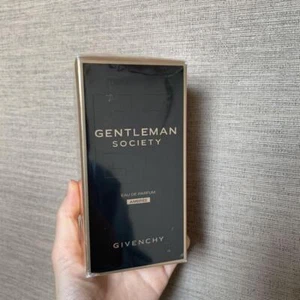 GIVENCHY GENTLEMAN SOCIETY AMBREE Eau de Parfum 100ml / 3.3 fl.oz. Spray NIB - Picture 1 of 2