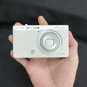 CASIO EXILIM EX-ZR50 White 16.1MP Compact Digital Camera - Picture 1 of 4