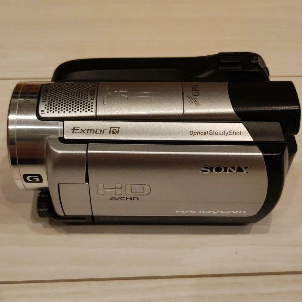 Sony HDR-XR500V High Definition Handycam Camcorder Video Camera Recorder Silver - Image 1 of 1
