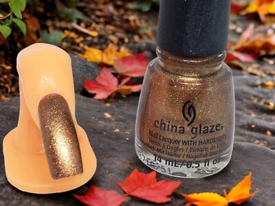 China Glaze ~GLOW-WORTHY~ - Image 1 of 2