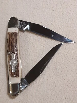 GERMAN BULL BRAND HAND MADE GERMAN STAILESS STAG MUSKRAT FOLDING KNIFE UNUSED - Image 1 of 4