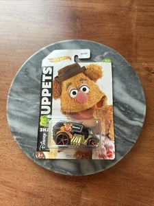 Hot Wheels 1:64 The Muppets Fozzie Bear Cool One 4/5 - Picture 1 of 3