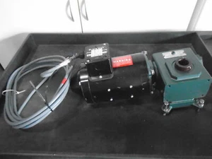 GROVE GEAR FHMQ220-2 SPEED REDUCER /YASKAWA HVE056H17T5301BR1521 INDUCTION MOTOR - Picture 1 of 10