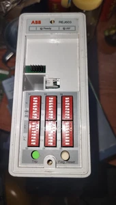 Módulo de relé usado REJ603BB401NN31E REJ603BB401NN31E - Imagen 1 de 4