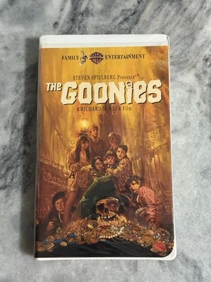 The Goonies 1987 VHS (White Clamshell Case; Rare) Foto 1 de 3