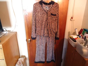 " NWT " ? Vera Wang L 2 Piece Animal Print Sleepwear Set " Great Gift Set " - Picture 1 of 20
