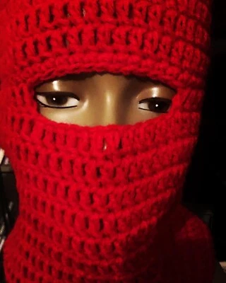 Máscara de esquí de ganchillo a mano pasamontañas Foto 1 de 4