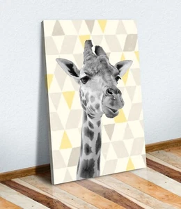 GIRAFFE BLACK AND WHITE YELLOW ANIMAL DESIGN GEO CANVAS WALL ART PICTURE PRINT - Picture 1 of 5
