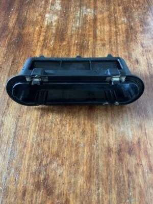 Mercedes-Benz W201 190E Trunk Breather Ventilation Valve 2018300242 Genuine Part - Image 1 of 4