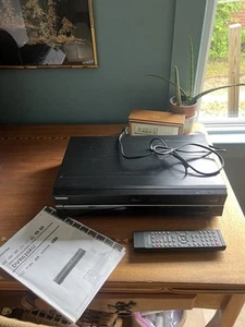 Toshiba DVD/VCR Recorder Combo DVR620KU w Remote & Manual *Tested - Photo 1/11