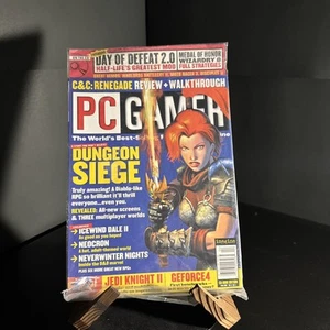 Magazine: PC Gamer April 2002 Vol 9 #4 "Dungeon Siege" + Demo "Day of Defeat" - Picture 1 of 9