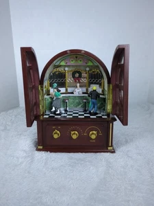 Mr. Christmas Animated Retro Music Radio 1950s Dancing Couples Jukebox. Getestet - Bild 1 von 9