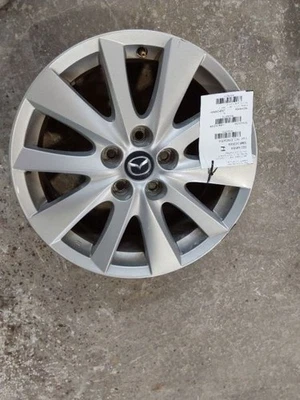 Llanta Mazda CX-5 2013-2016 17x7 aluminio 10 radios rectos Foto 1 de 4