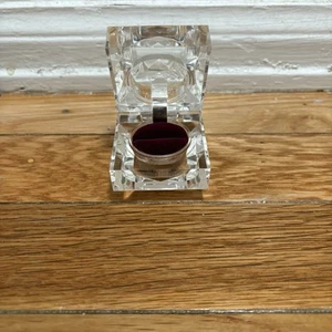 Ausgefallene Ringbox Acryl schwer Made in USA - Bild 1 von 7