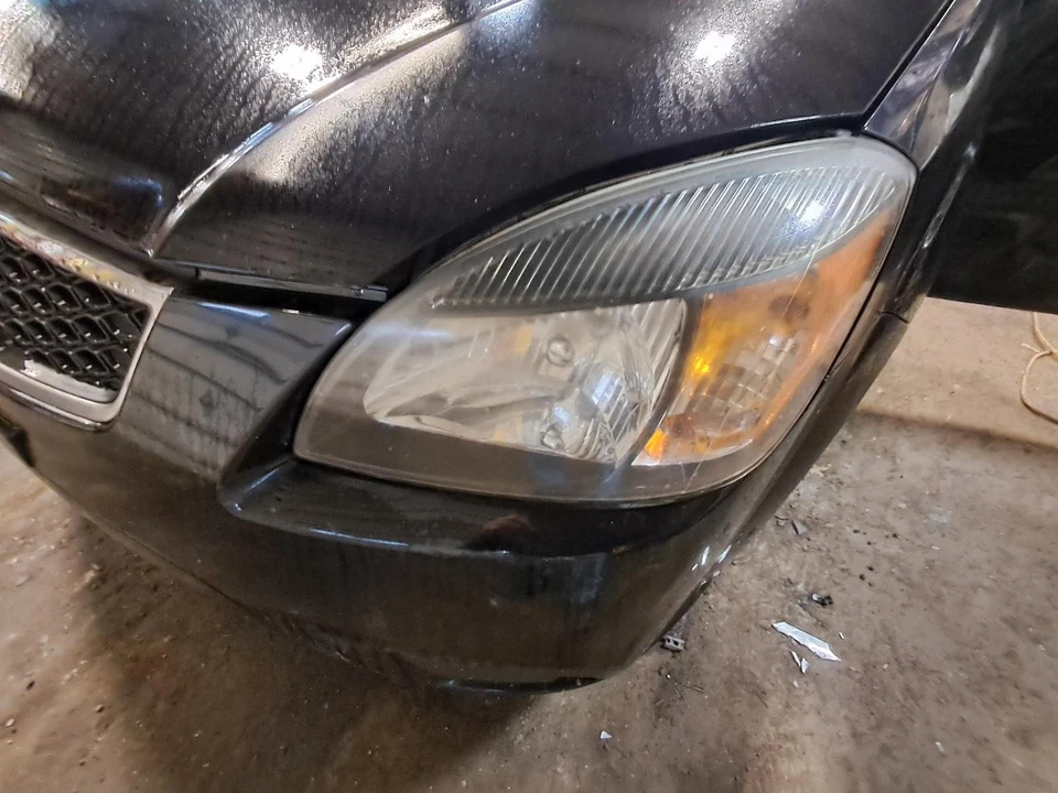 Conjunto de faros izquierdos usados se adapta a: Kia Rio 2011 desde 13/07/2009 ámbar firma exterior Foto 1 de 4