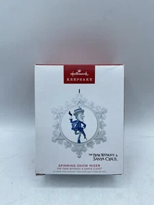 Hallmark 2022 SPINNING SNOW MISER Das Jahr ohne Weihnachtsmann - Neu - Bild 1 von 6