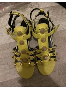 Balenciaga | Leather Gladiator Sandal Size: 8.5 - Picture 1 of 3