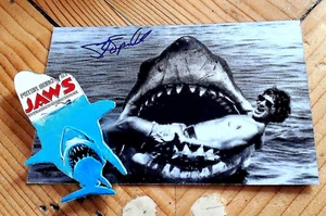 JAWS Great White Shark Silver Coin  Steven Spielberg Signed Roy Scheider Book UK - Picture 1 of 12