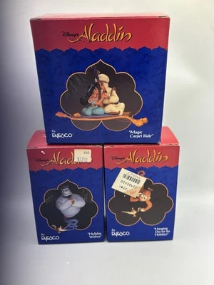 Disney Aladdin Adornos Por Enesco Lote de 3 Alfombra Mágica Paseo Genio Jazmín Abu Foto 1 de 4