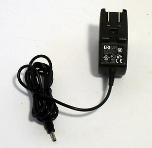 Genuine HP HSTNN-P05A External Multibay Ac adapter 367870-001/367044-001 - Picture 1 of 3