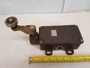 Schmersal TL-461-22yt Limit Switch 500V 16A Heavy Duty New - Bild 1 von 9