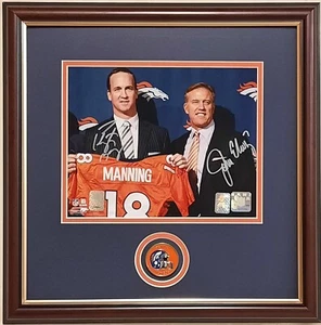 Peyton Manning John Elway firmado enmarcado reproductor de fotos certificado holograma - Imagen 1 de 1